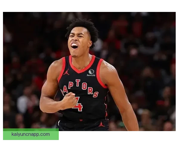 富尔茨迎来猛龙生涯首秀 接巴恩斯精准助攻轻松命中首球